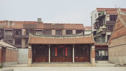府文庙。好像这才是第一次真正意义上的春季出行。周四还是周五去的,人不太多。每年都说春天要出去耍一圈
